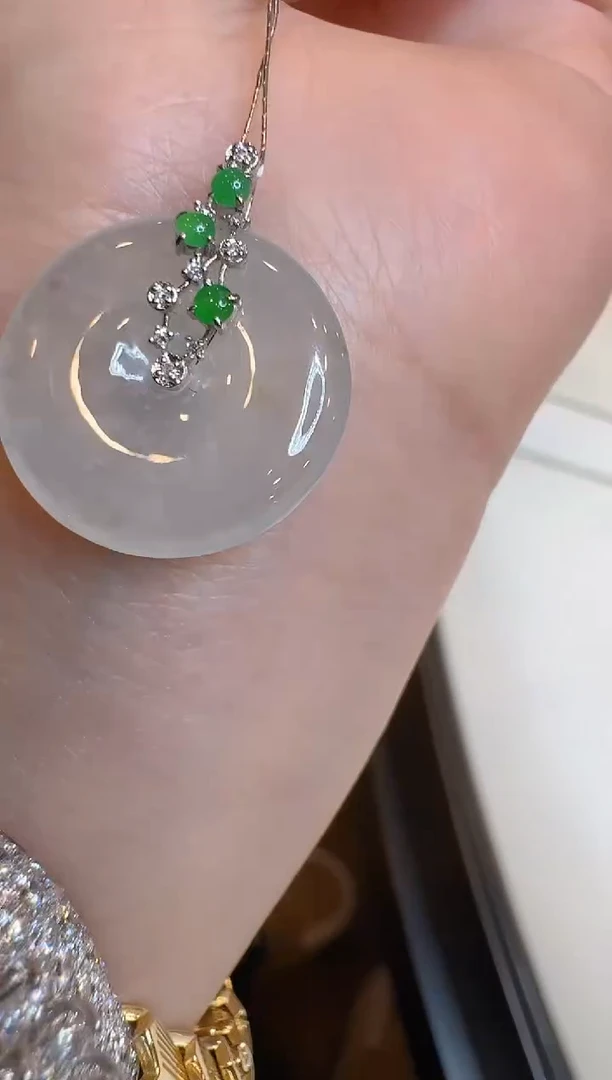 【闪购商品】翡翠吊坠(不含链)18K金镶嵌多样性团购发一件