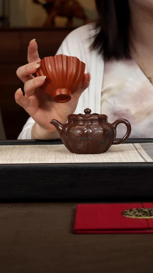 茶壶紫砂【P016】菱花 150c BJZ