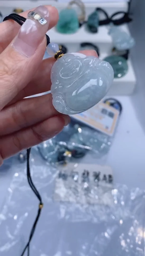 颈饰未镶嵌翡翠吊坠