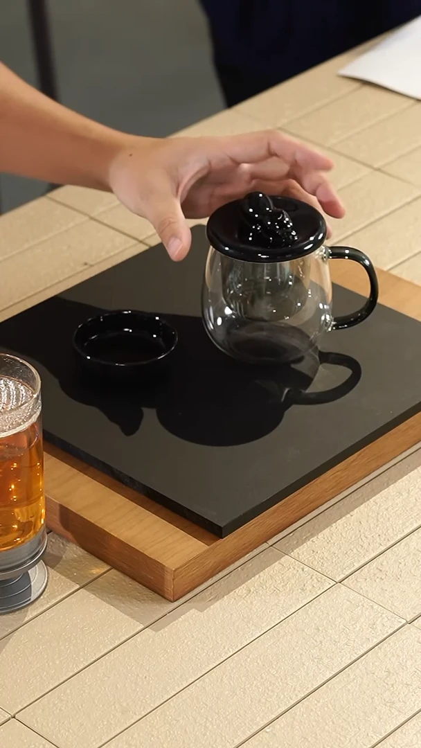 御花园 · 猫小黑茶水分离杯