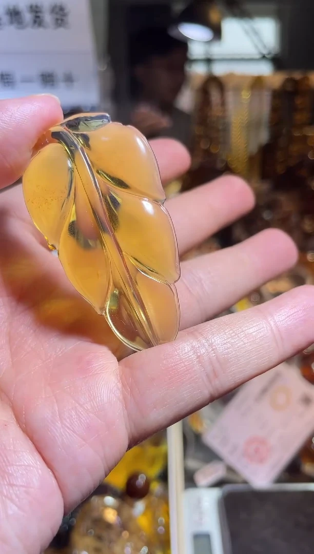 未镶嵌琥珀裸石金蓝 叶子
