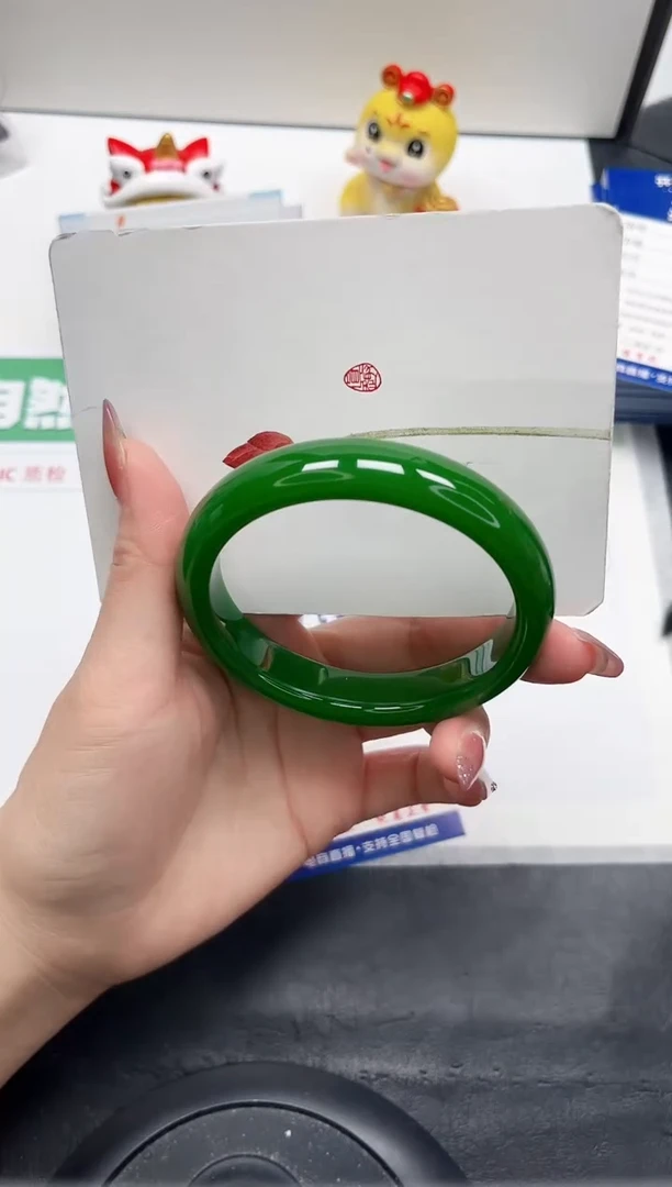 【闪购商品】石英质玉手镯未镶嵌65-63.6