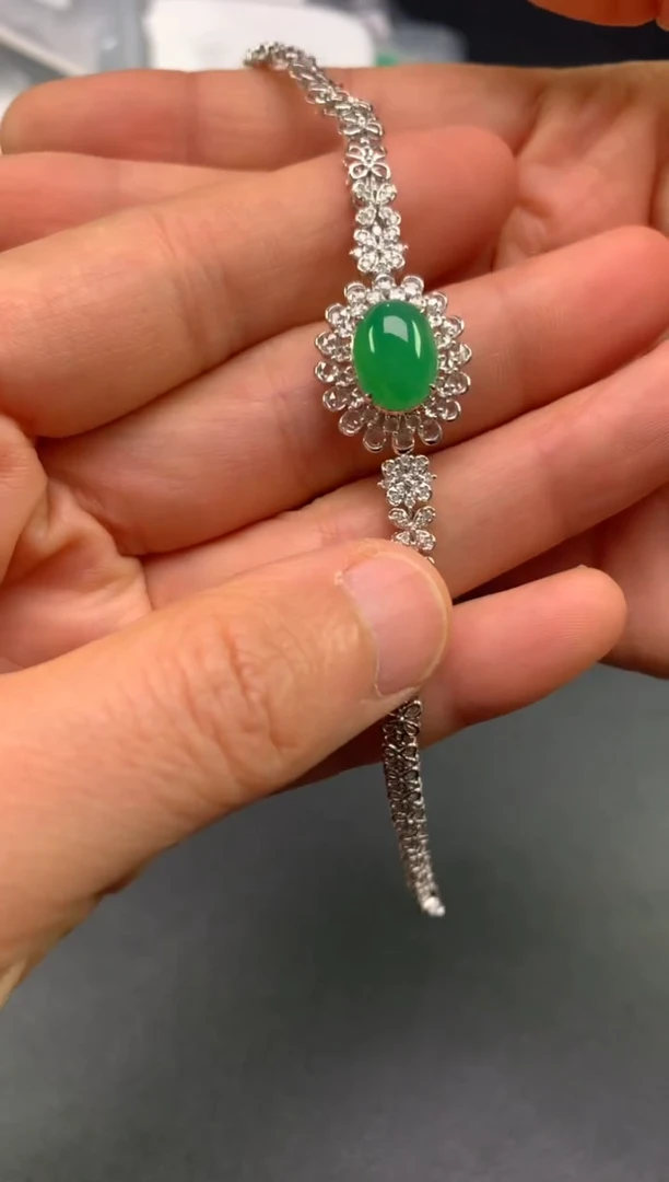 18K金镶嵌手链翡翠天然缅甸A货翡翠  联系客服链接！！！