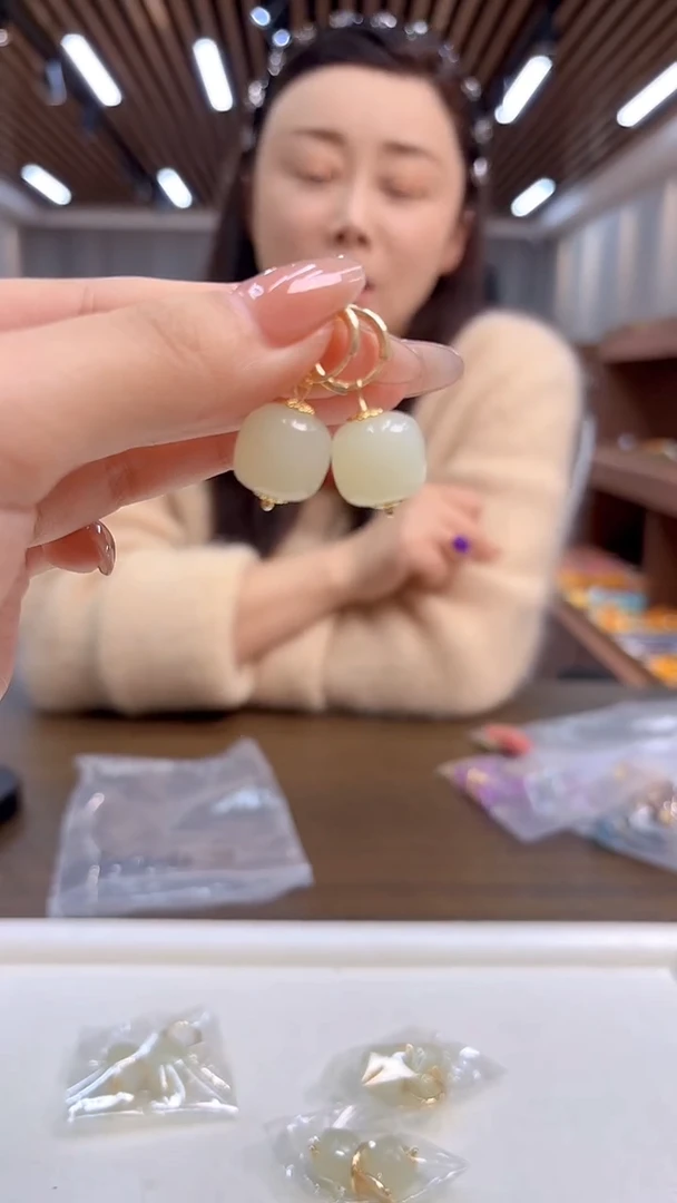 14K金镶嵌和田玉耳饰DIY款E408