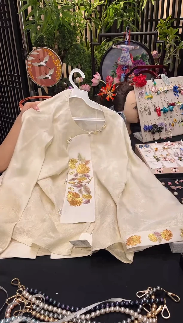 织绣L**a非遗手工苏绣饰品 L码