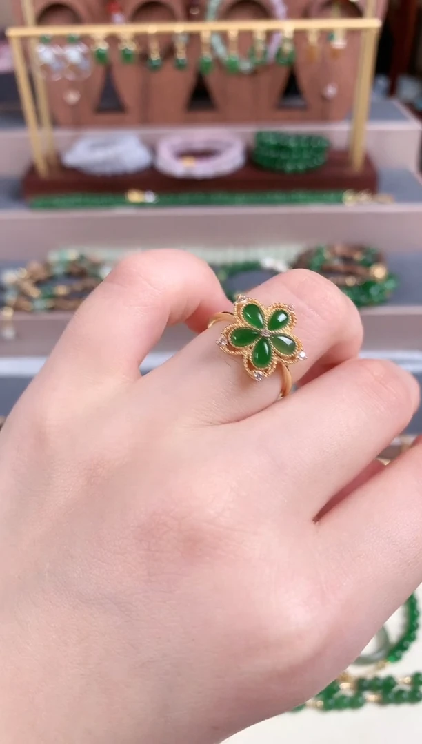 银S925镶嵌戒指和田玉1