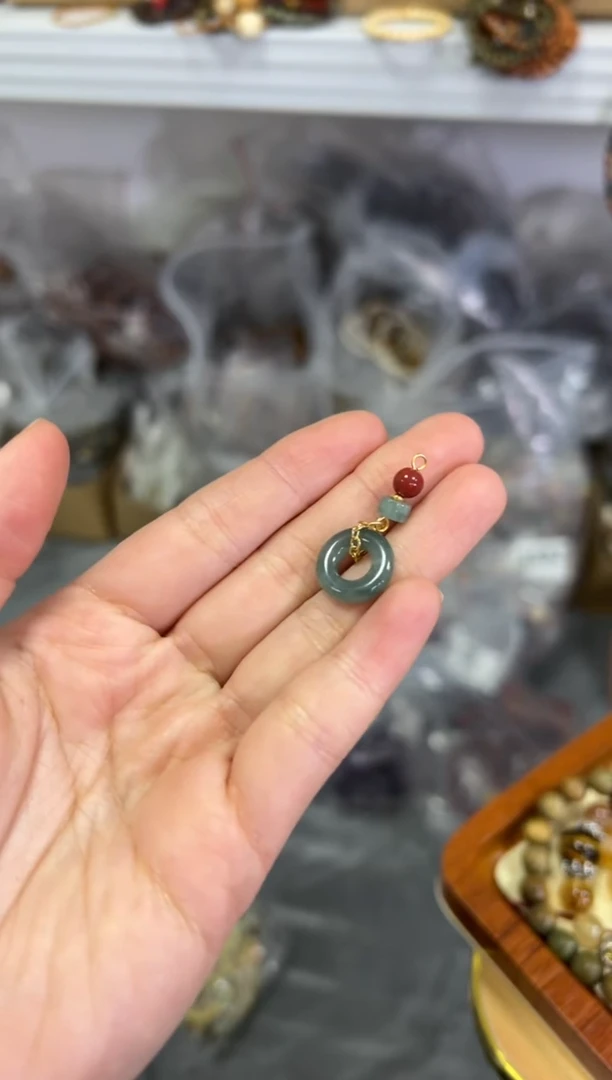 【闪购商品】翡翠颈饰银S925镶嵌蓝水翡翠扣子银吊坠[622]