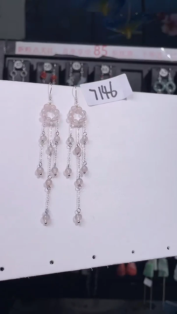 未镶嵌耳饰水晶喜欢拍