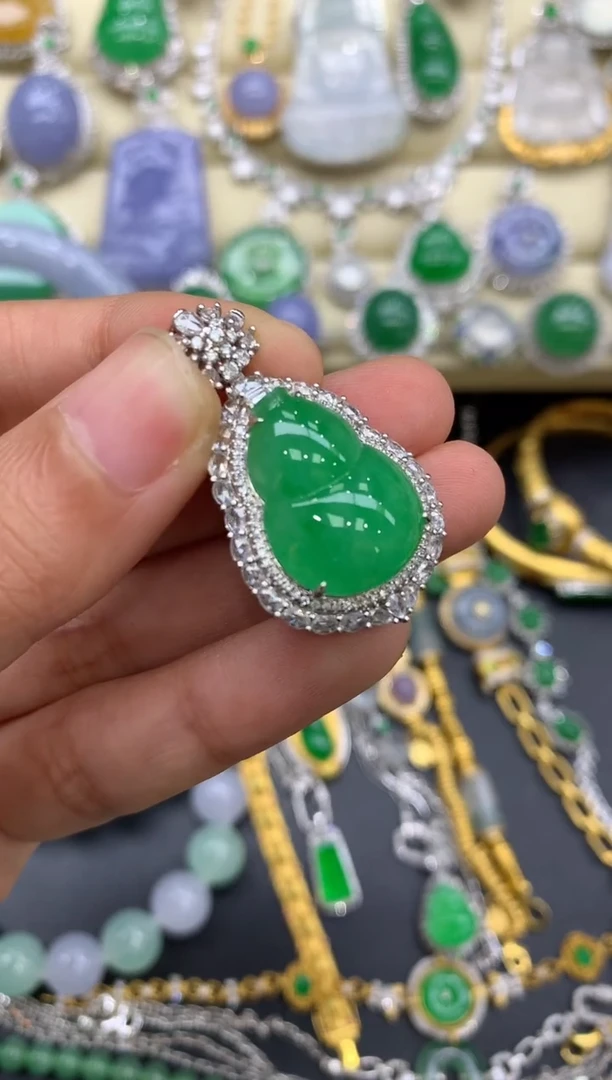 翡翠18K金镶嵌颈饰473-中国好珍宝