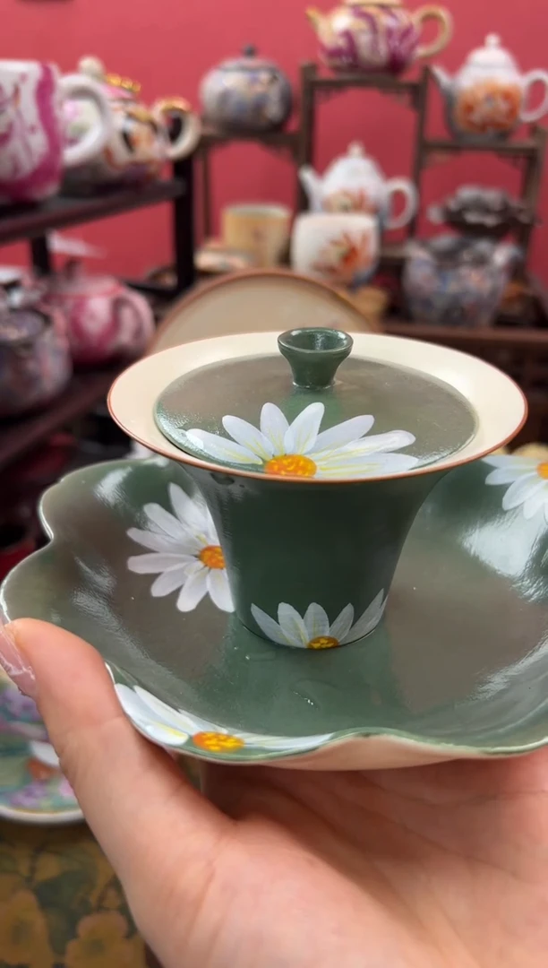【闪购商品】粉引翠绿手绘花卉盖碗