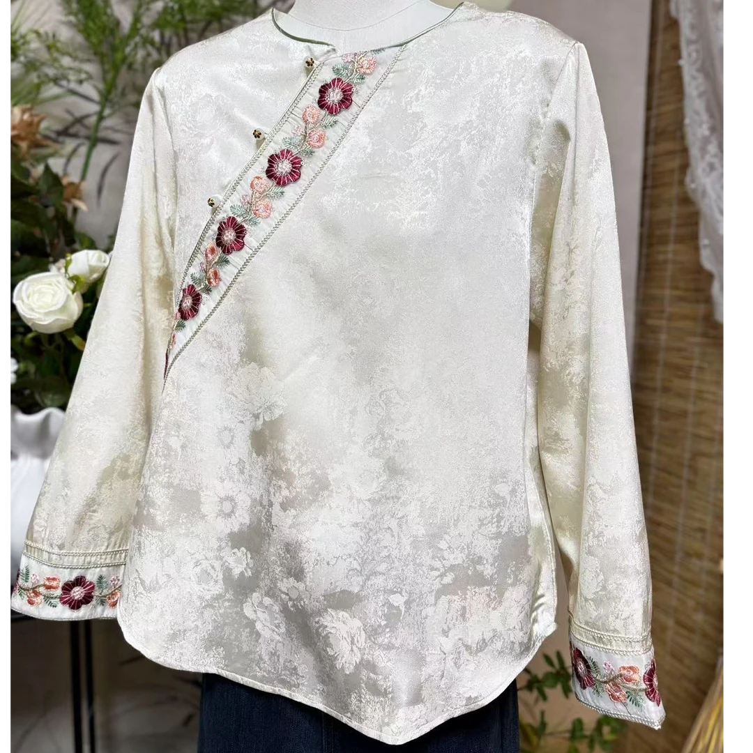 2025新中式国风小花刺绣扎染大提花时尚气质上衣小衫