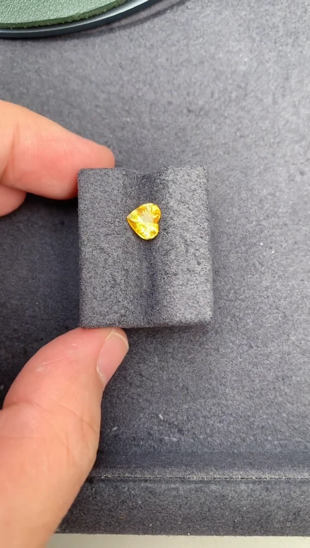 彩色蓝宝石裸石1ct黄蓝宝