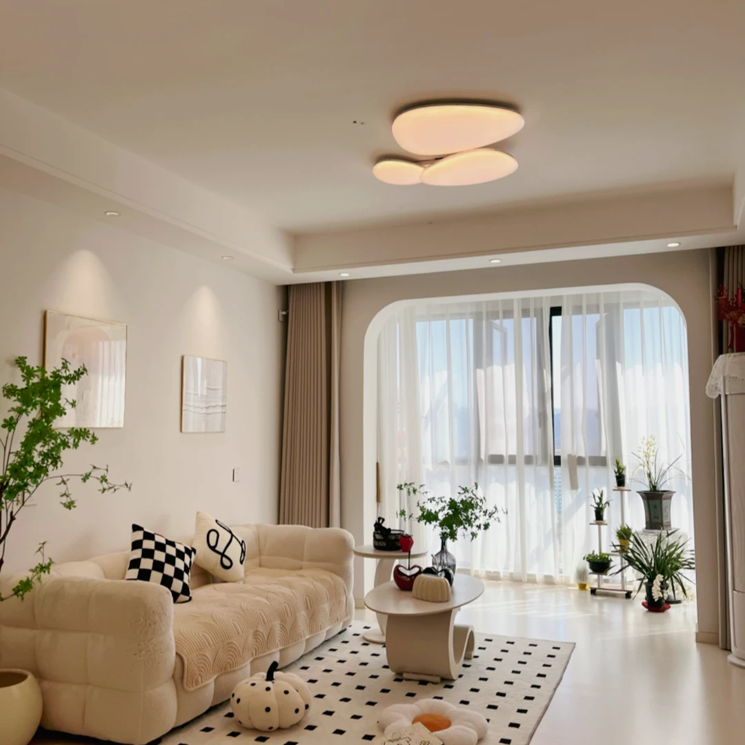 客厅吸顶灯广东中山灯具现代简约大气无边框鹅卵石主灯2025年新款