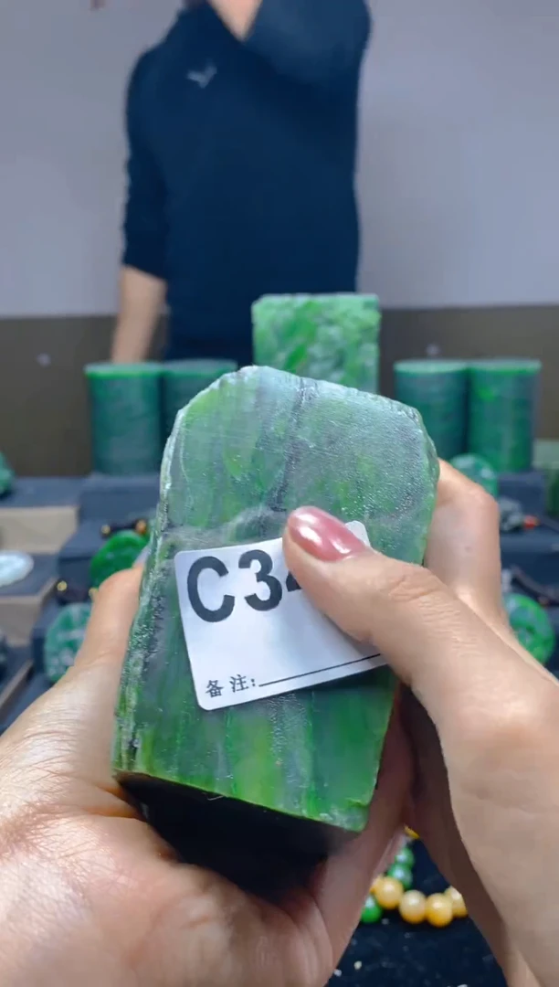 未镶嵌和田玉珠宝半成品杨****匙1