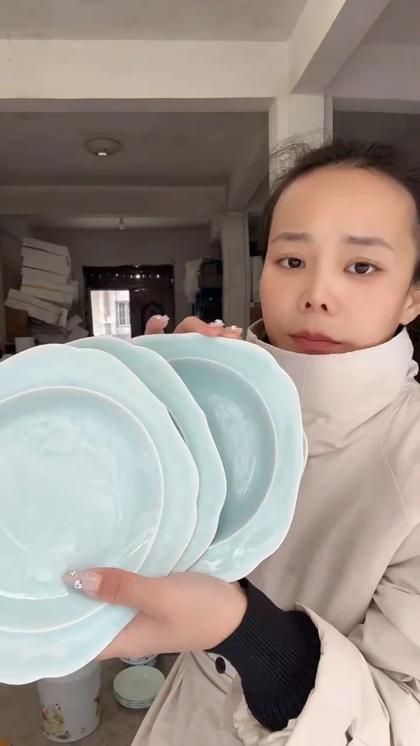 瓷片四个装的的盘子7英寸