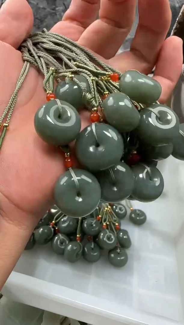 和田玉未镶嵌颈饰吊坠多样性拍一发一件