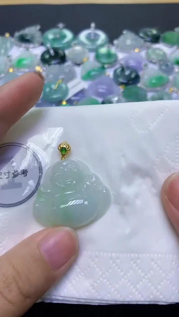 翡翠未镶嵌颈饰 天然缅甸翡翠A货