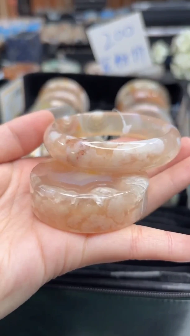 未镶嵌手镯石英质玉C79(56圈赠送镯心)