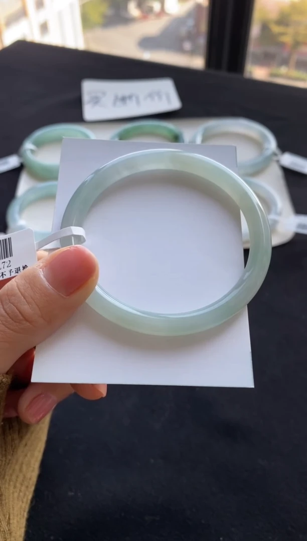 【闪购商品】翡翠手镯（圆镯）未镶嵌56圆条--不退不换