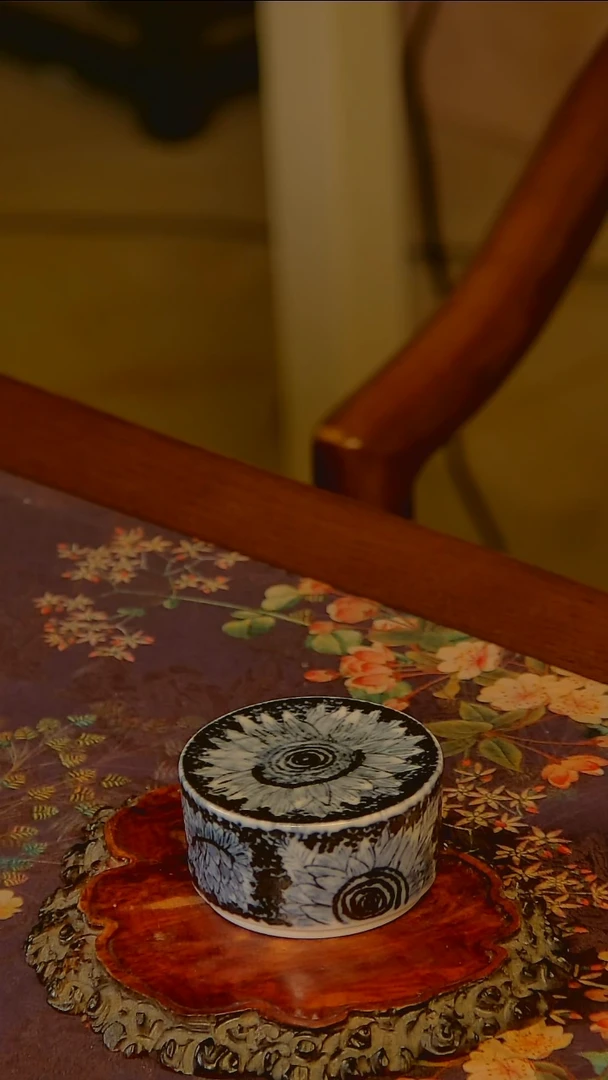 杯手工手绘杯杯很美丽