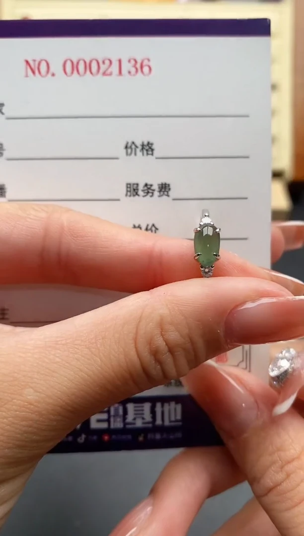 银S925镶嵌戒指翡翠444444+8
