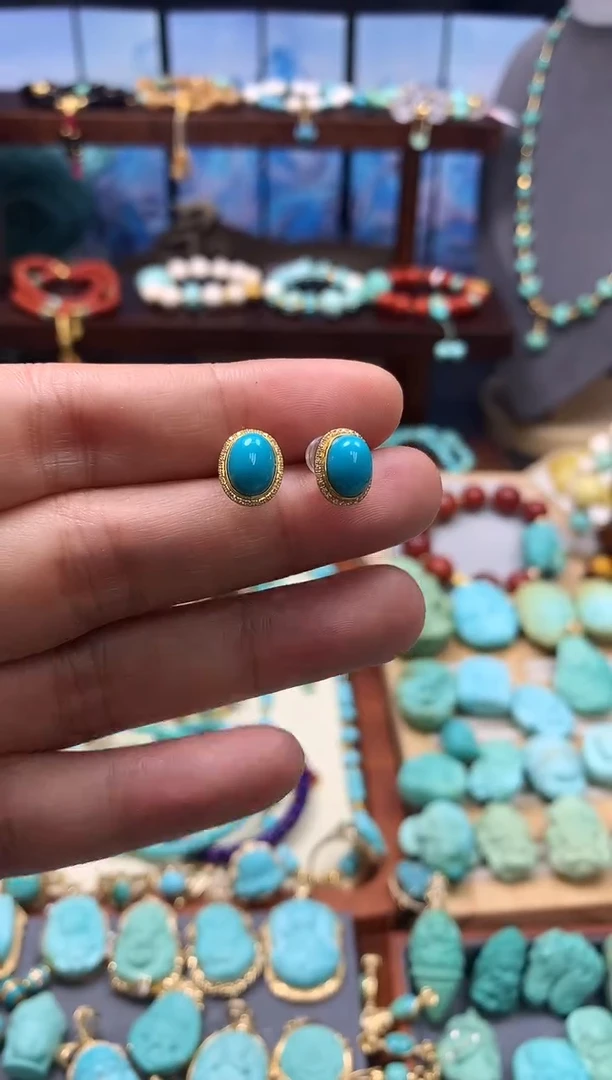 18K金镶嵌绿松石耳饰耳钉