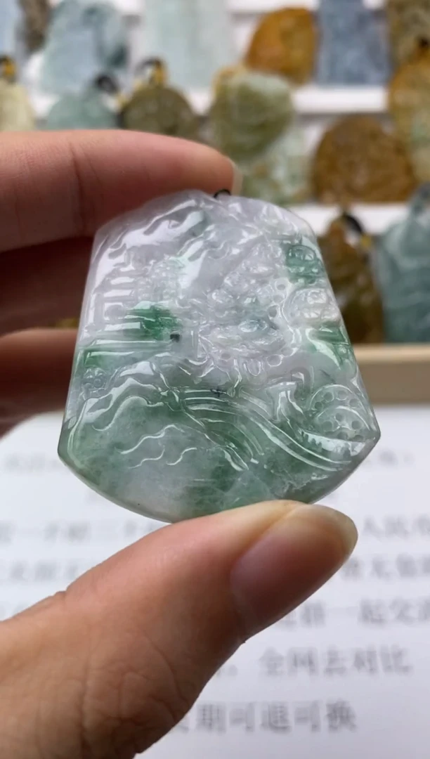 翡翠未镶嵌颈饰用****9天然翡翠