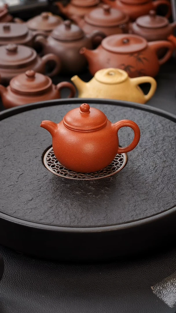 茶壶紫砂大**哥微瑕 高纯度红降坡匏樽 150C 原矿紫砂