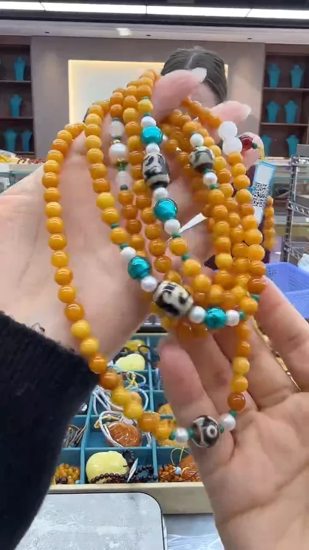 琥珀颈饰未镶嵌219秒拍号假一罚三