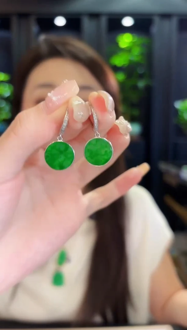 翡翠未镶嵌耳饰缅料A货/多样性发货/一件