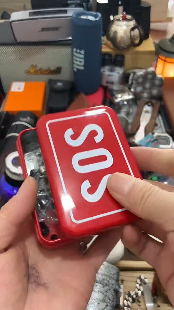 瓷片闪购商品  如图所示