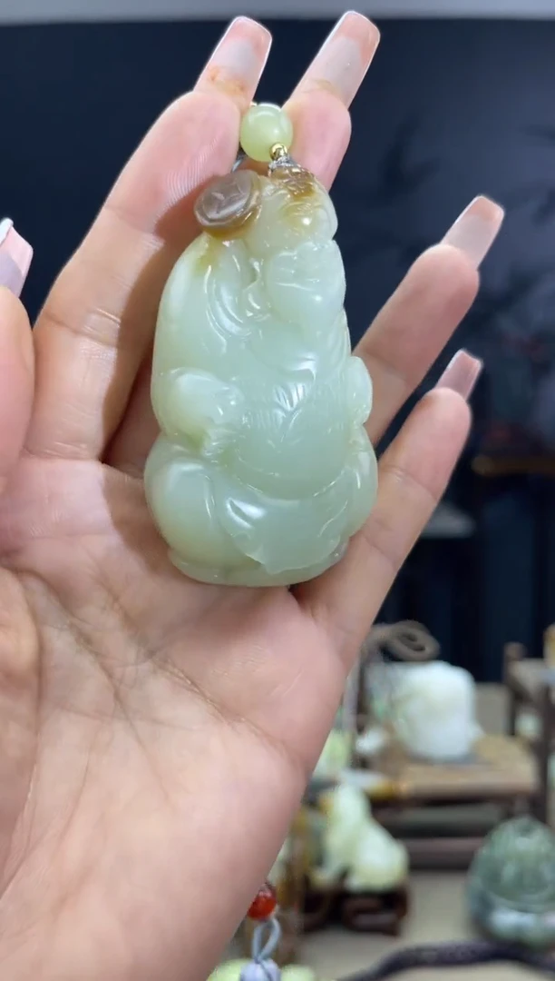 颈饰未镶嵌和田玉1