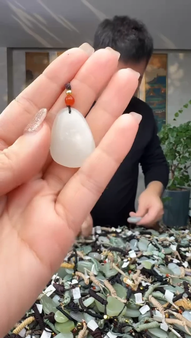 颈饰未镶嵌和田玉拍一发一多样性发货