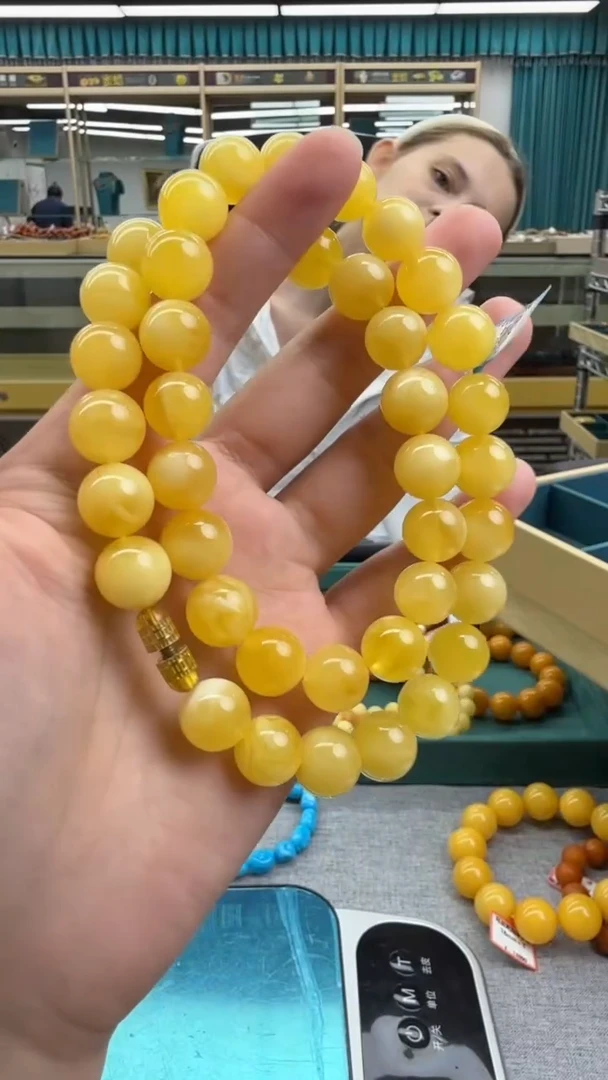 未镶嵌颈饰琥珀136秒拍号 假一罚三