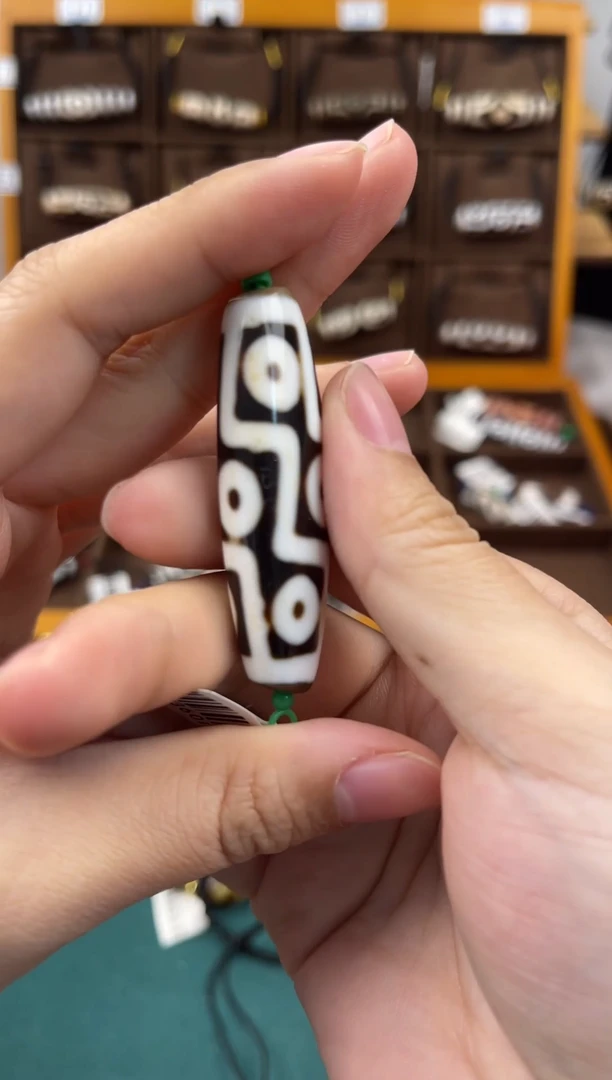 玛瑙/玉髓（覆膜）颈饰未镶嵌18.（微瑕随机发货）