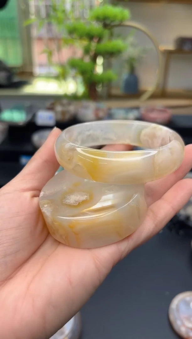 【闪购商品】石英质玉手镯未镶嵌C409(60圈赠送镯心)