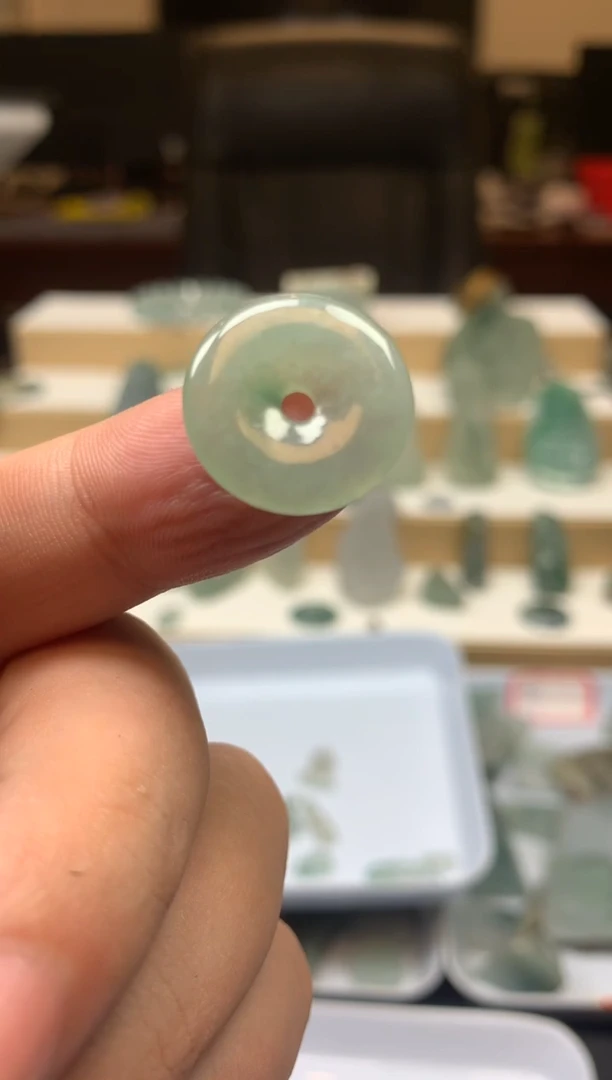 未镶嵌定制翡翠雕刻