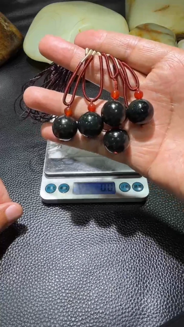 和田玉未镶嵌吊坠(不含链)新疆和田玉