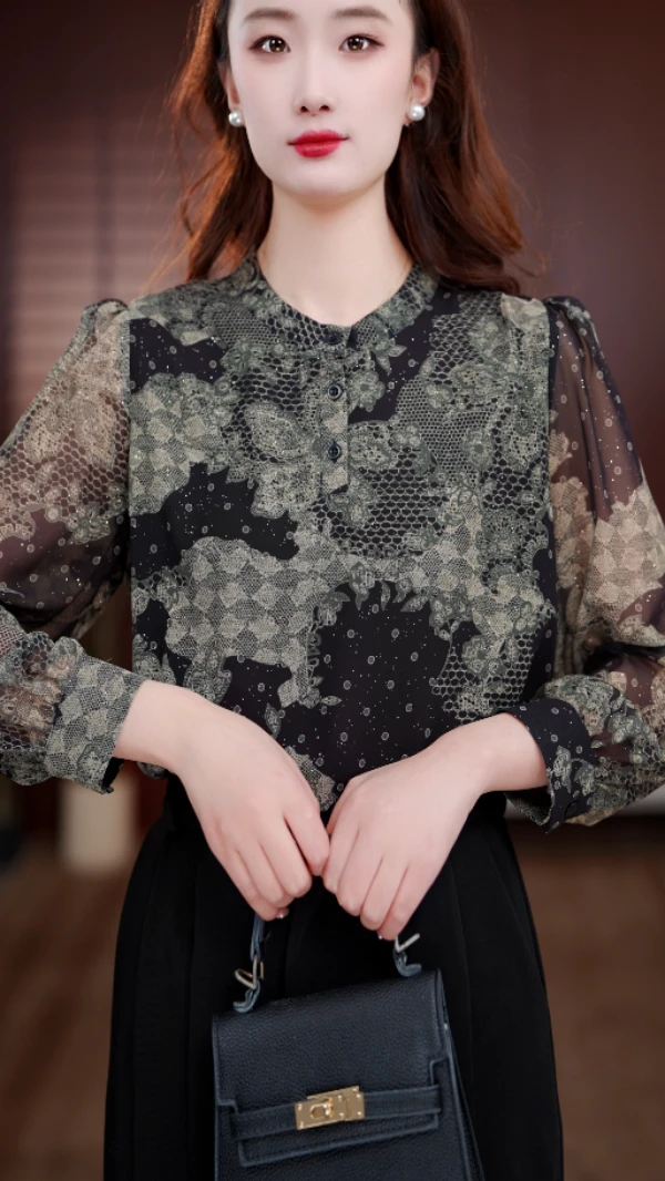 FZ329浮翠炜烨2025新款圆领刺绣小衫套头衬衫长袖时髦上衣打底衫