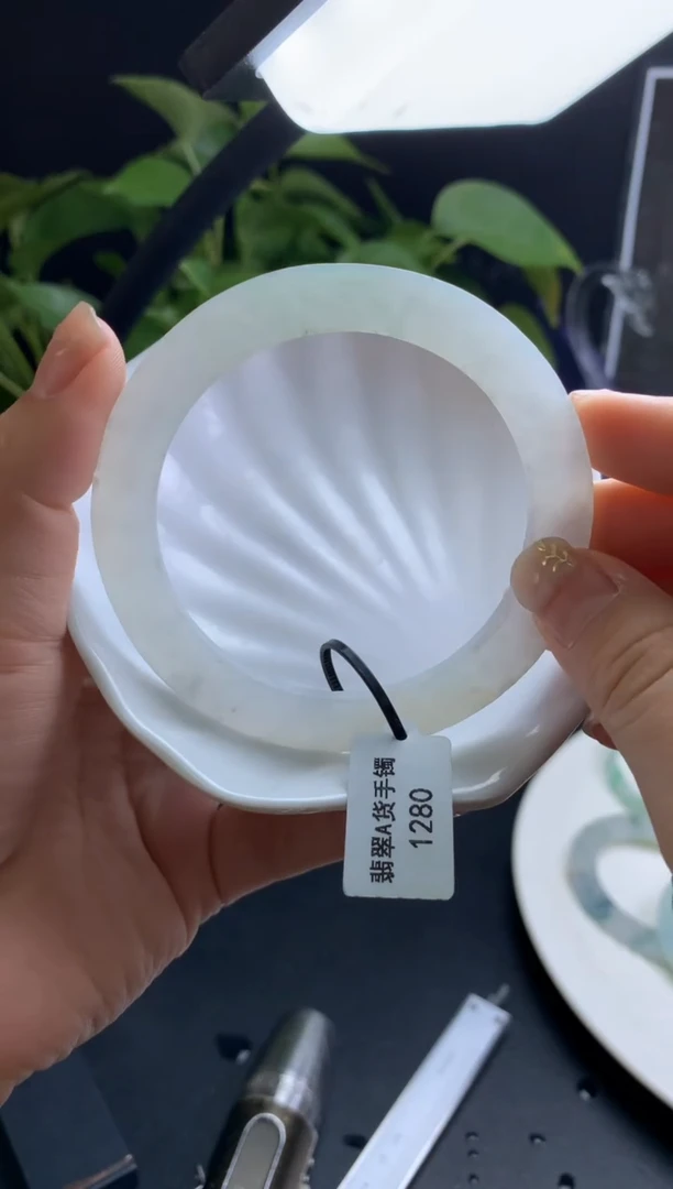 【闪购商品】定制翡翠翡翠手镯定制未镶嵌翡翠手镯定制52-57