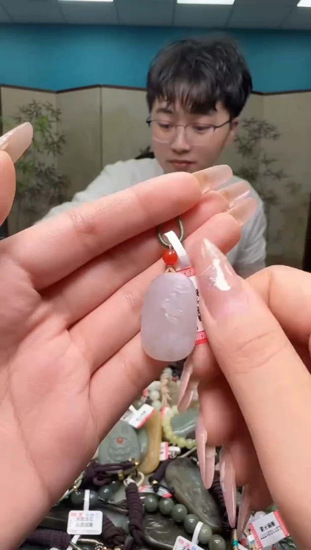 颈饰未镶嵌和田玉多样性发一