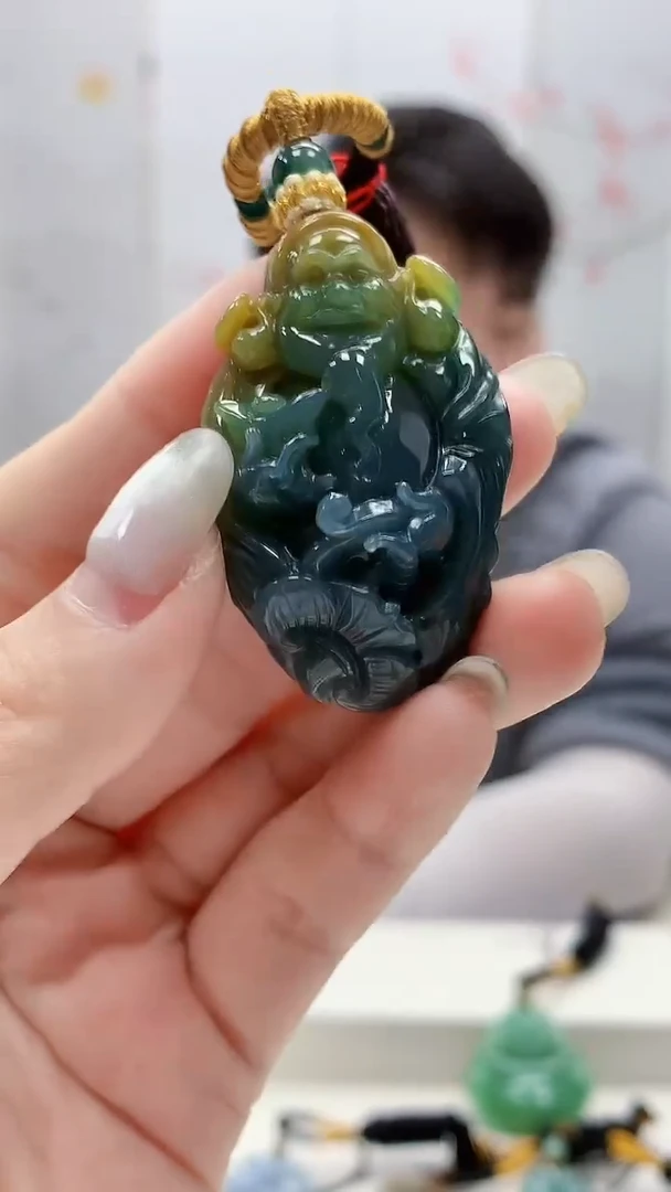 定制翡翠未镶嵌5056lr- 毛货挂件54