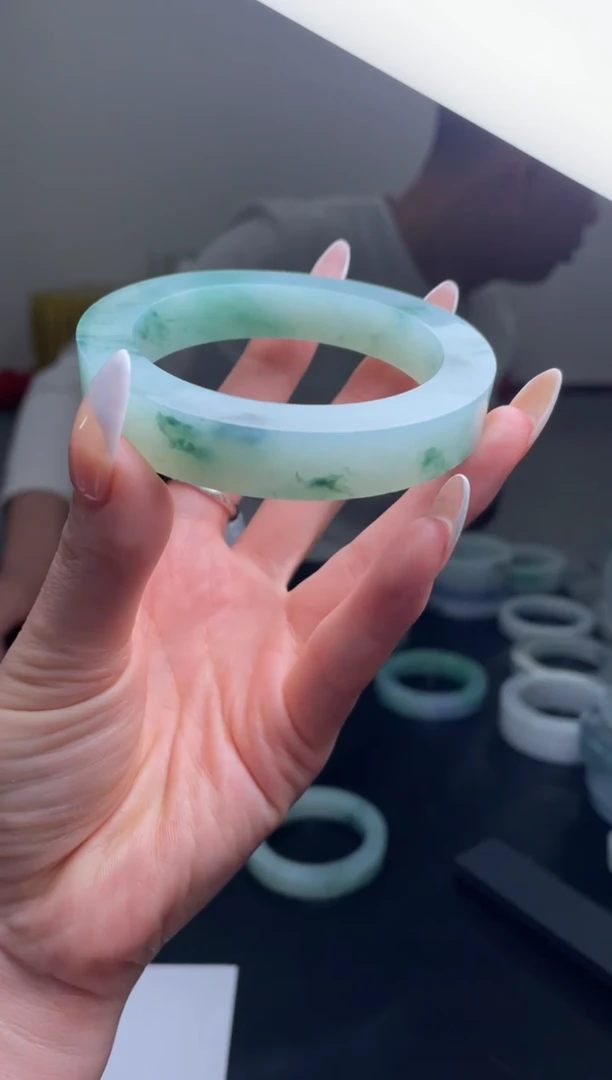 【闪购商品】定制翡翠手镯未镶嵌DDH96554
