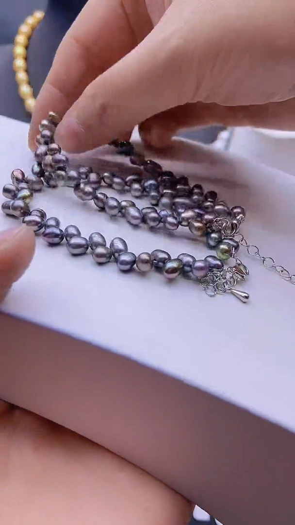 淡水珍珠未镶嵌颈饰1