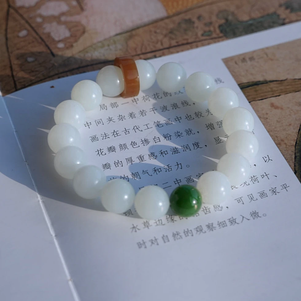 【岚溪珠宝】——羊脂白级、新疆山料——和田玉手串，白如凝脂，腕间雅韵