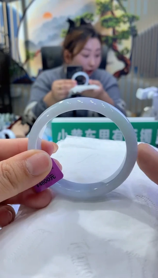 【闪购商品】翡翠手镯未镶嵌多人03772