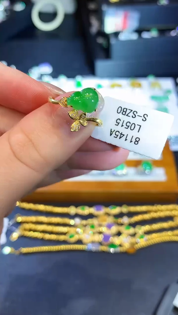 翡翠戒指18K金镶嵌L0515多样性发其一