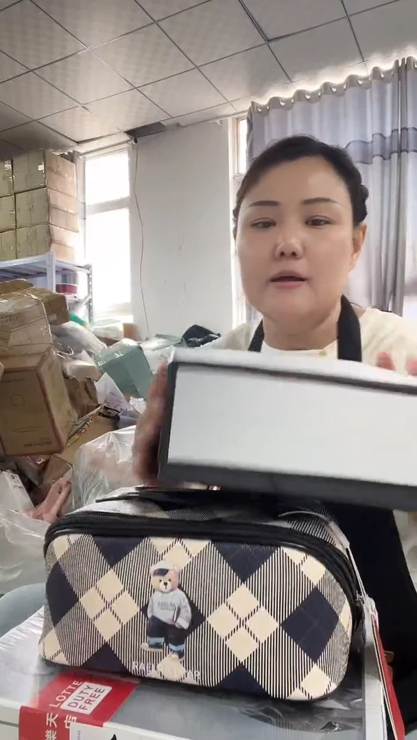 牦牛剖层皮革琪琪女包1号店超好看发图片款