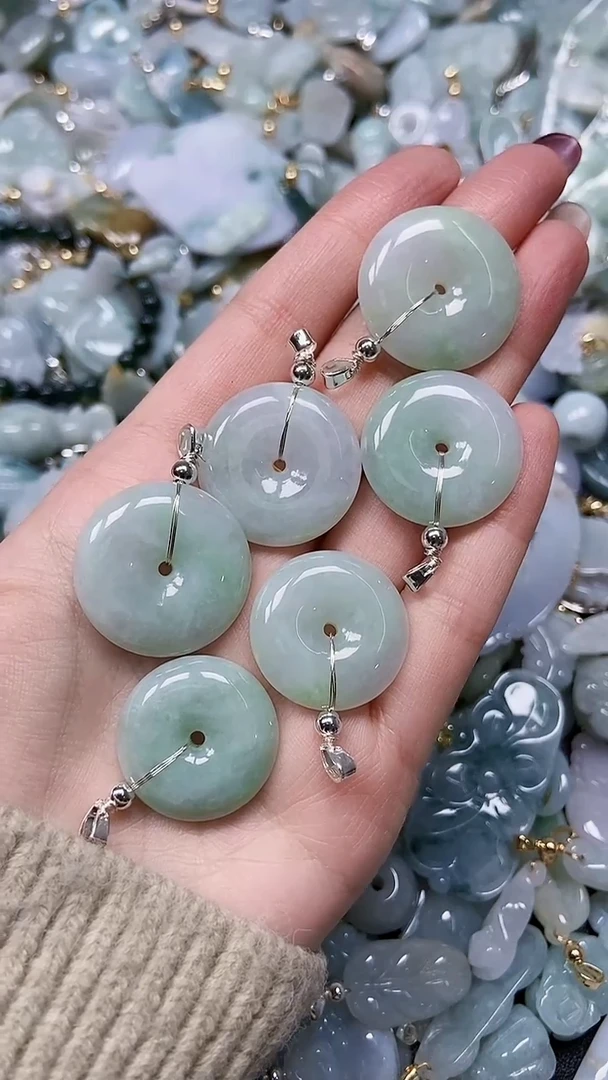 【闪购商品】翡翠颈饰未镶嵌闪购00007258多样性发其一