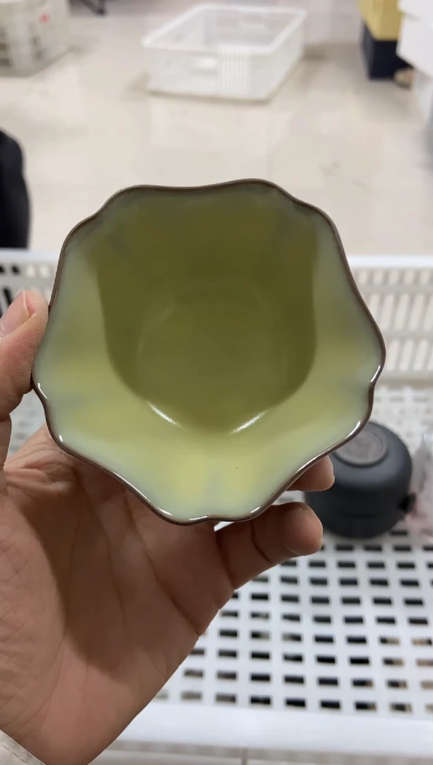 杯无运费险有瑕疵的摄影的产品有使用过的痕迹有点脏介意勿拍